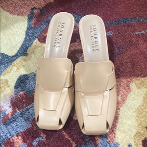 Journee Collection Women's Cream Mules